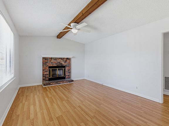 3rd image of 1131 Cabana Dr