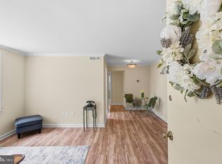 704 S Arlington Mill Dr #17101, Arlington, VA 22204