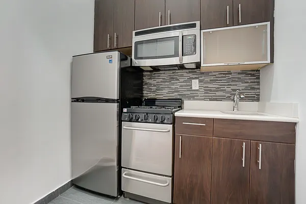 Rented by Algin Management | media 10