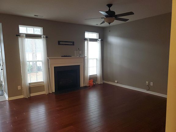 3rd image of 135 Cypress Landing Dr