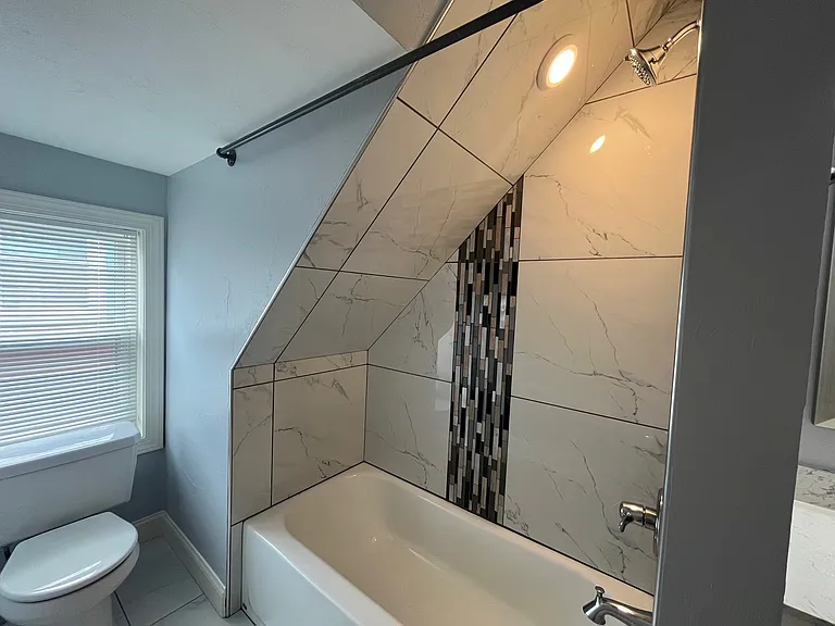 211 Amber St #2 — Photo 33