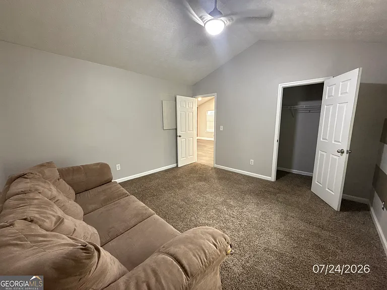 215 Autumn Lake Way — Photo 13