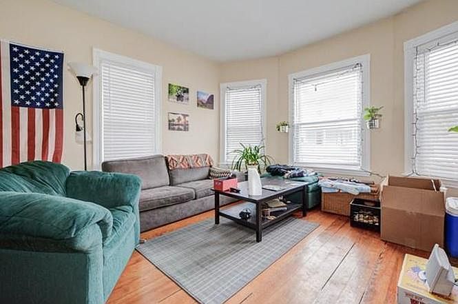 Large Living/familiy room