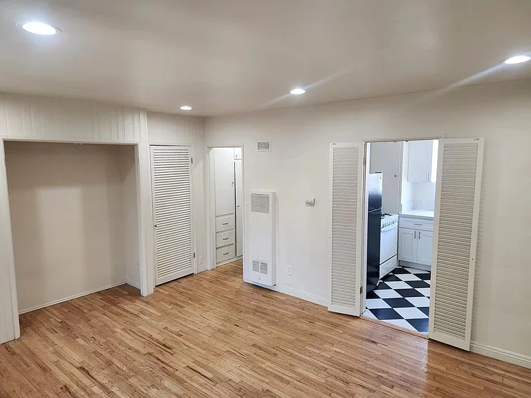 6326 Coldwater Canyon Ave #12 — Photo 8