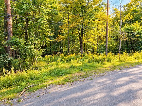 4th image of 5275-5283 Pigtail Rd Lot 5