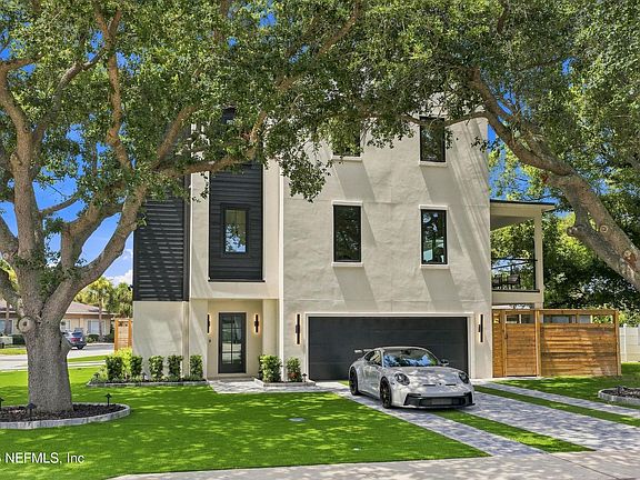 2nd image of 319 ST AUGUSTINE Boulevard