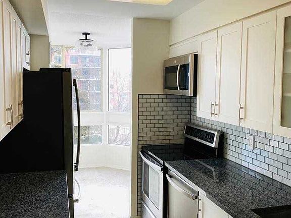 3rd image of 3233 Eglinton Ave E #407