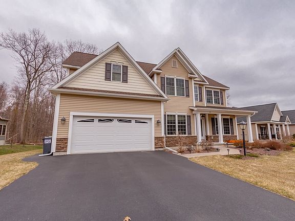 2nd image of 19 Balsam Way