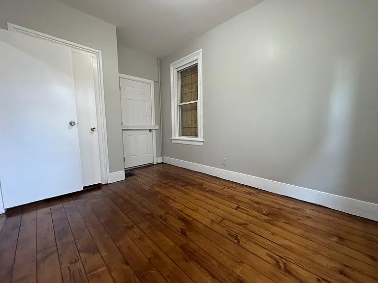 1092 E Main St #1L — Photo 11