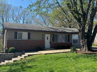 5728 Glen Dr, High Ridge, MO 63049