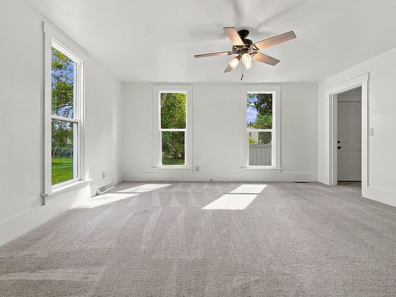 2nd image of 1019 Climer St