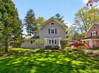 28 Buffard Dr, Rochester, NY 14610