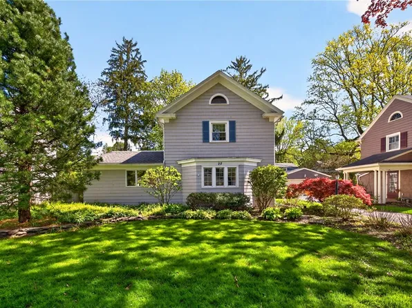 28 Buffard Dr, Rochester, NY 14610