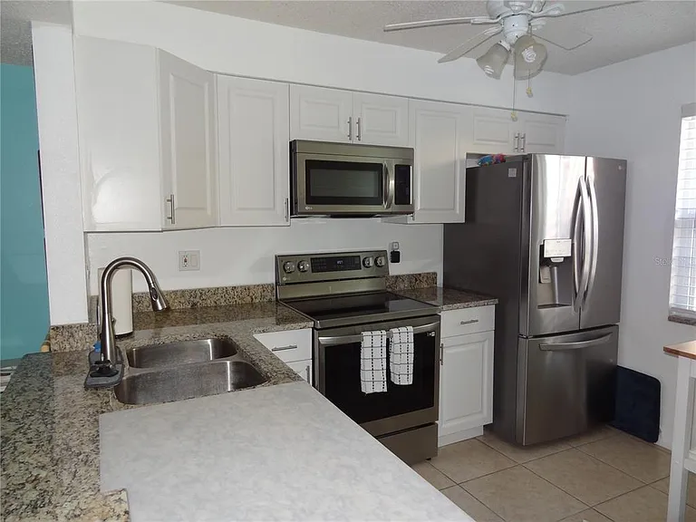 11135 Carriage Hill Dr #3 — Photo 7