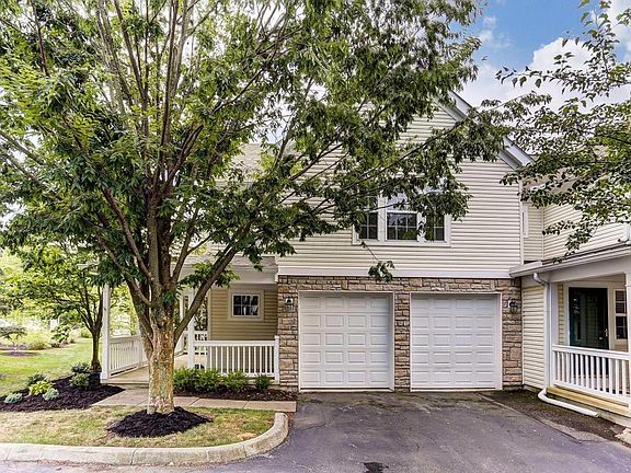 2nd image of 387 Sycamore Woods Ln