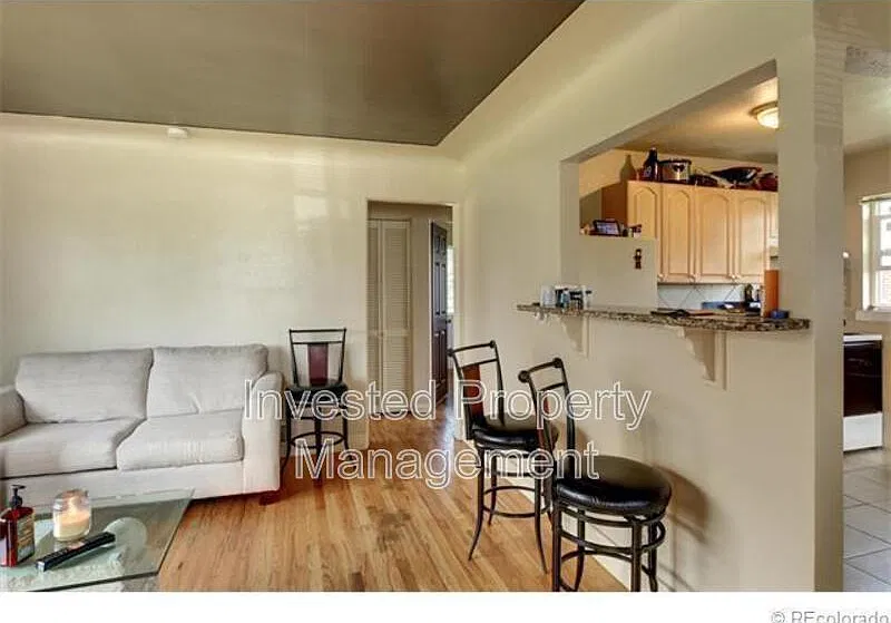 2 bed, 1.0 bath, 800 sqft, $1,200 — Photo 4
