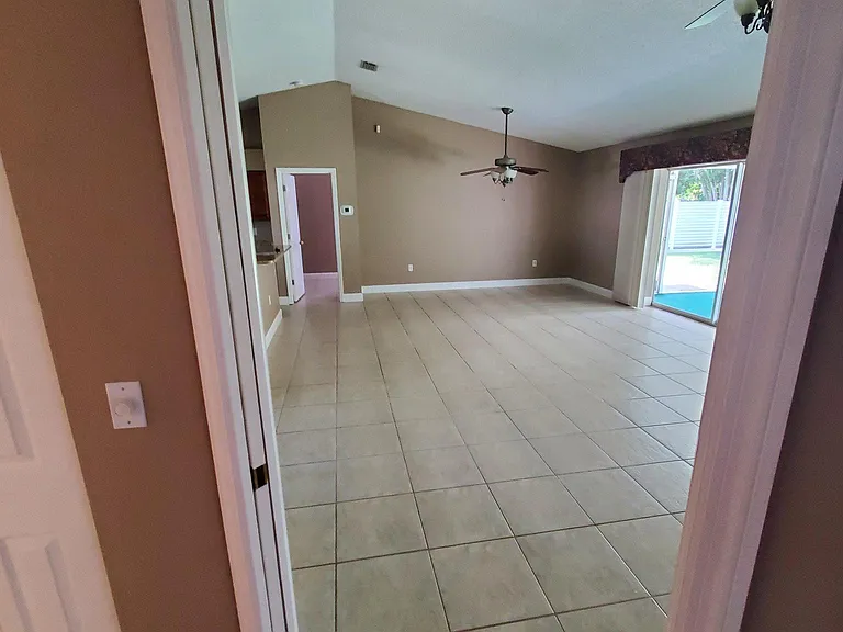 3236 Crystal Lakes Ct — Photo 13