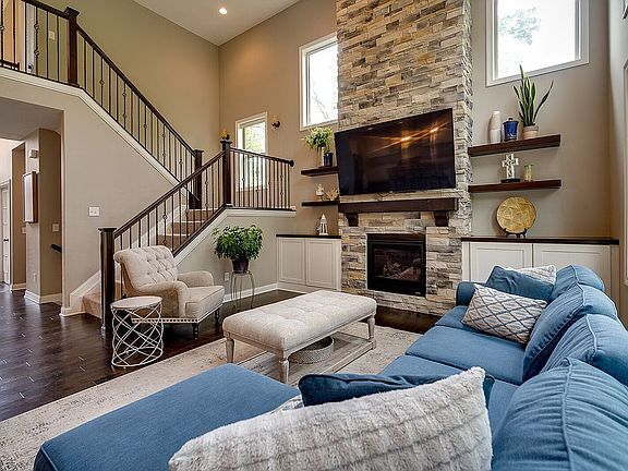 4th image of 7365 Montvale Ct