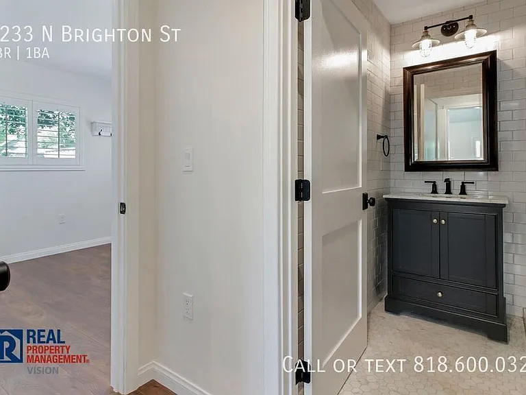 1233 N Brighton St — Photo 11