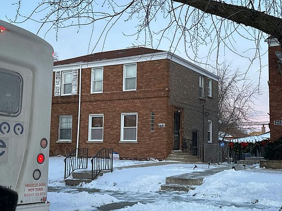 2nd image of 8821 S Kenwood Ave