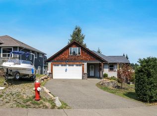 2712 A Rydal Ave, Cumberland, BC V0R1S0
