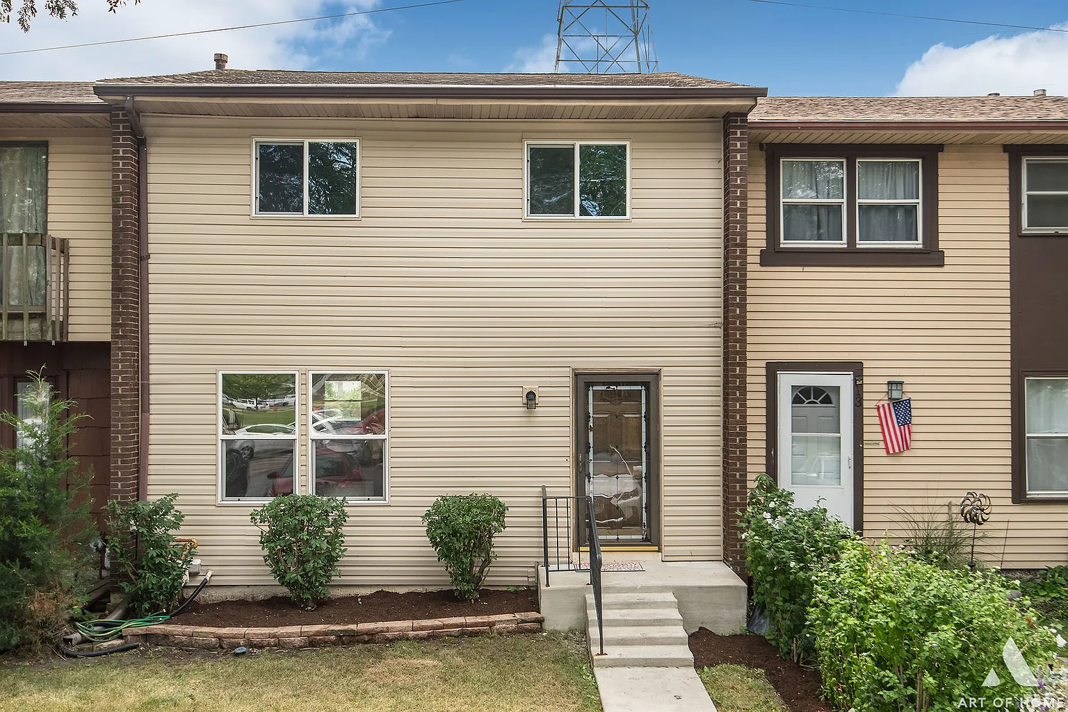 12 Washington Ct photo 1