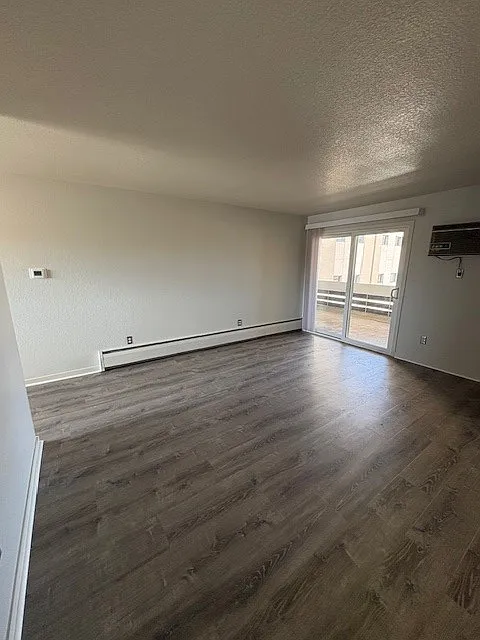 1 bed, 625 sqft, $1,160 — Photo 3