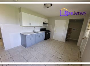 428 S 14th St, Newark, NJ 07103
