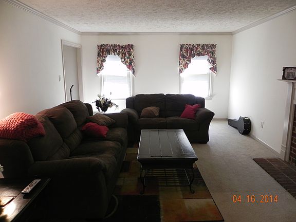 4th image of 100 Tracy Ct