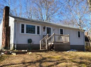 37 Crabtree Rd, Plymouth, MA 02360