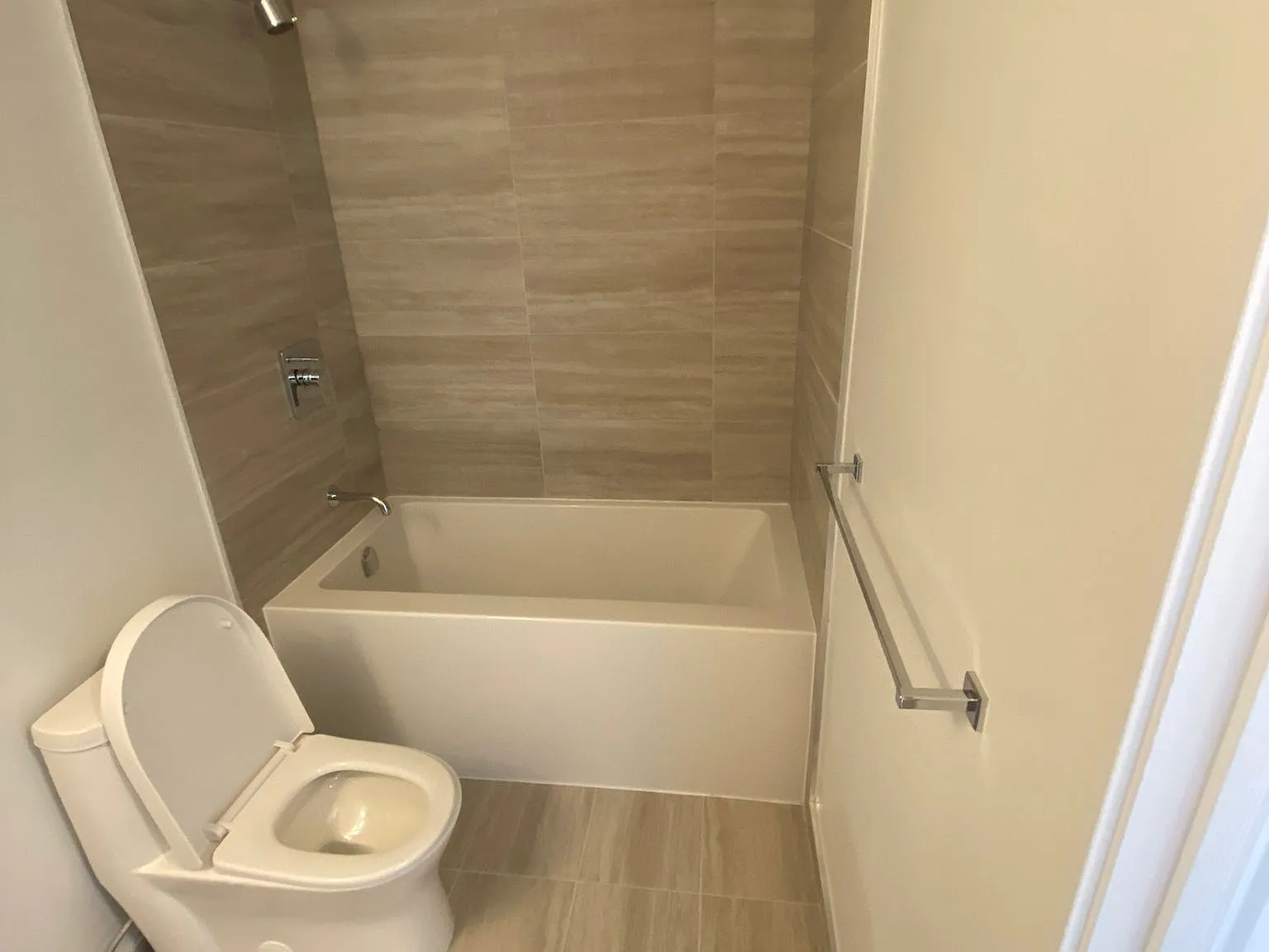 2 bed, $2,250 — Photo 4