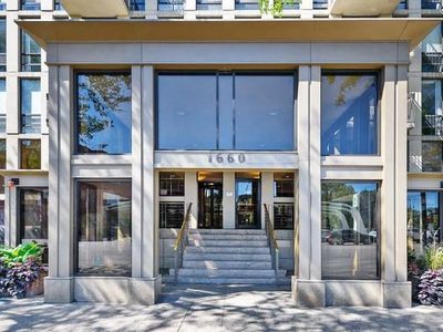 1660 N Lasalle St #905, Chicago, IL, 60614
