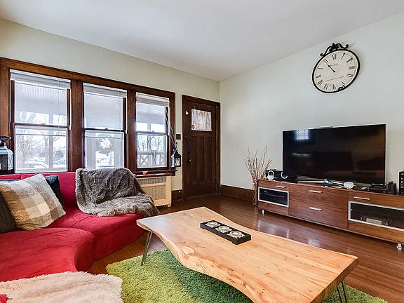 3rd image of 1212 Marshall Ave