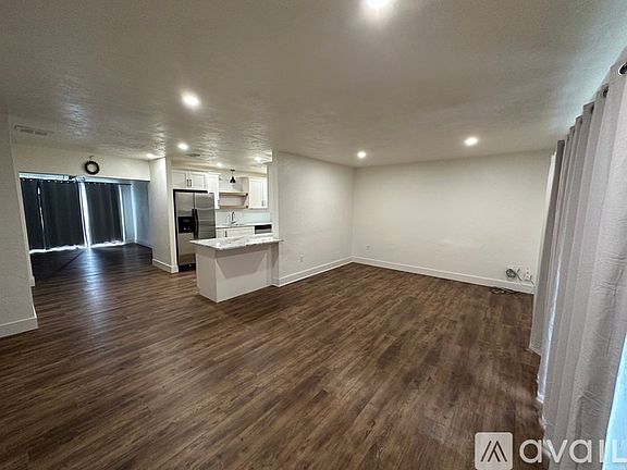 4th image of 5530 Seville Rd