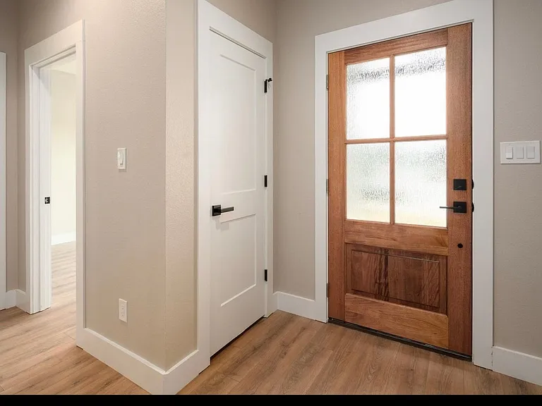 4808 Dry Creek Rd — Photo 3