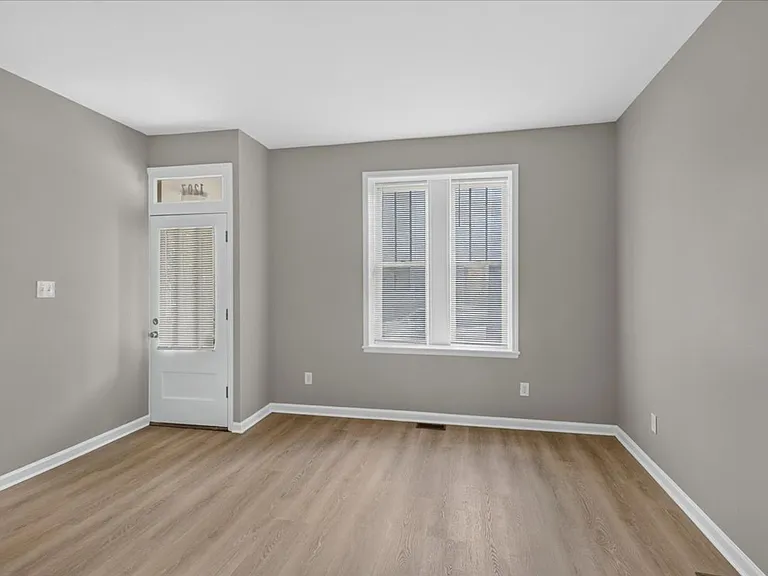 1207 Mackay Pl #1F — Photo 6