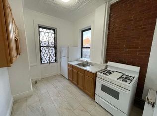 117 Irving Ave #2R, Brooklyn, NY 11237