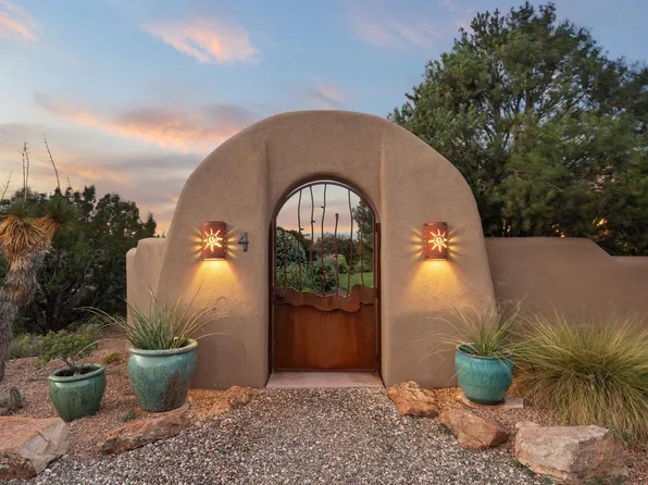 4 Camino Vista Hermosa, Placitas, NM 87043