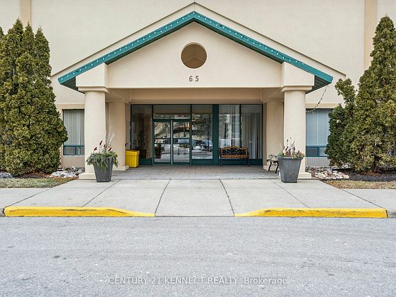 3rd image of 65 Ellen St S #608