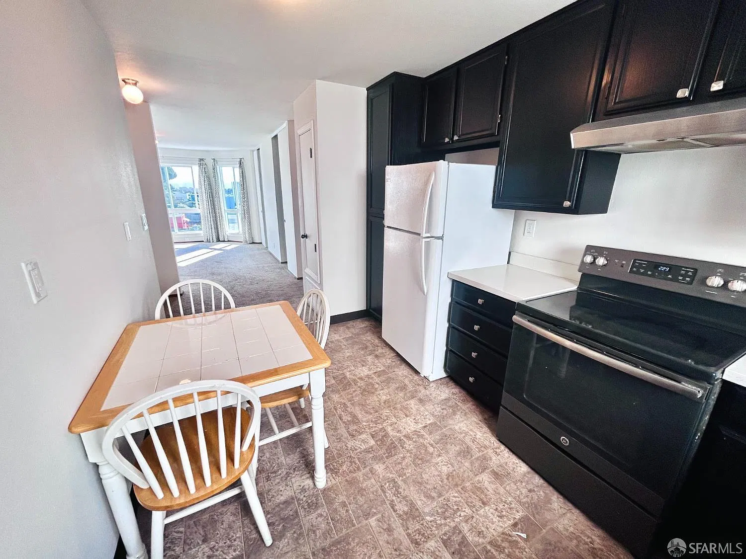 2 bed, 1.5 bath, $5,600 — Photo 4