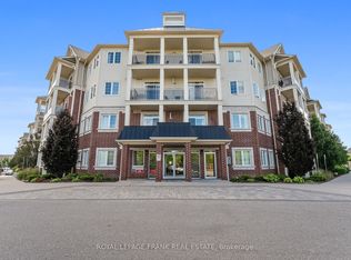 80 Aspen Springs Dr #405, Clarington, ON L1C 0V4