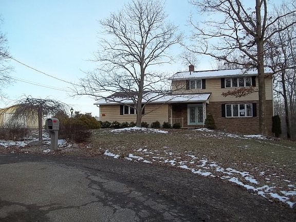 2nd image of 1322 Bentwood Ct