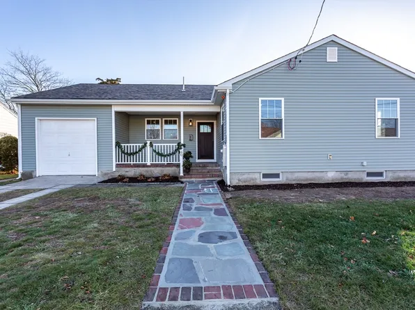 40 Jarry St, New Bedford, MA 02745