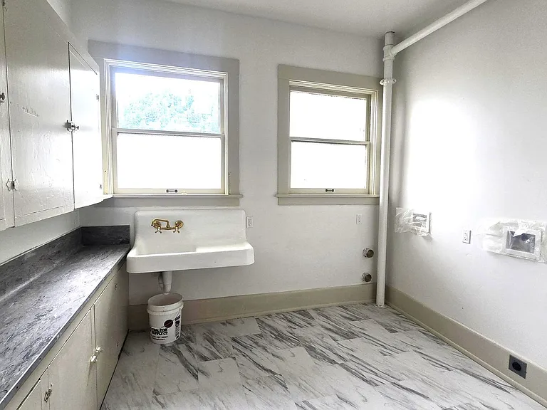 500 B St — Photo 13