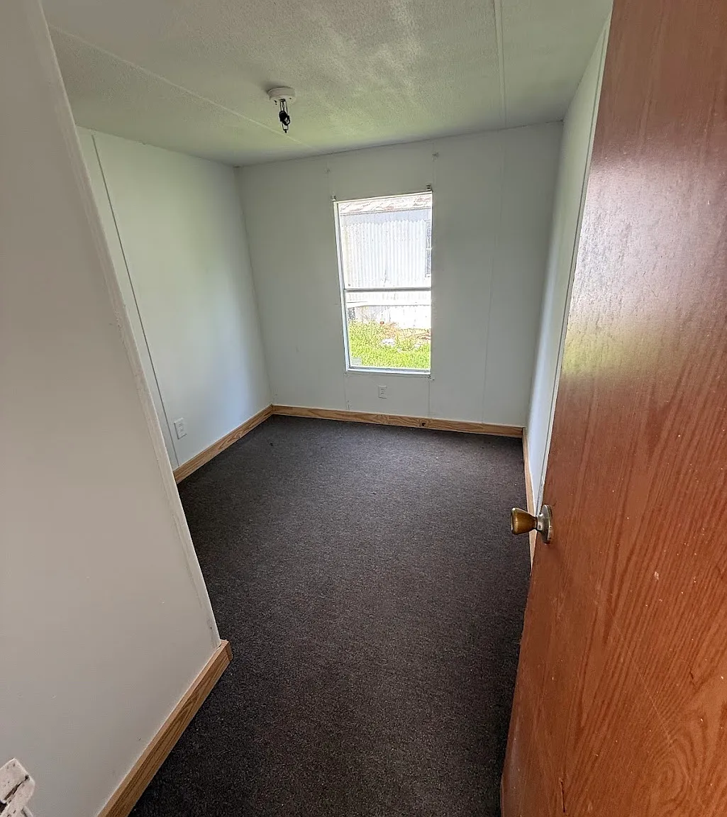 3 bed, 1200 sqft, $800 — Photo 4