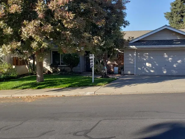 1286 River Bluff Dr, Oakdale, CA 95361