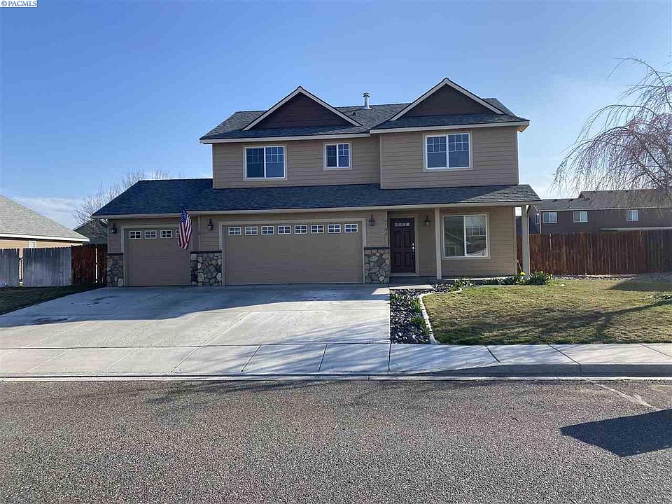 1st image of 4104 Artesia Dr