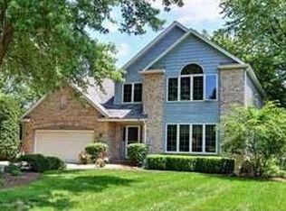 607 Fawn Ct, Dundee, IL 60118