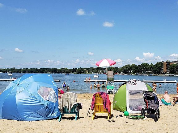 3rd image of 305 South Concord ROAD