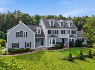 3 Croswell Cor, North Reading, MA 01864